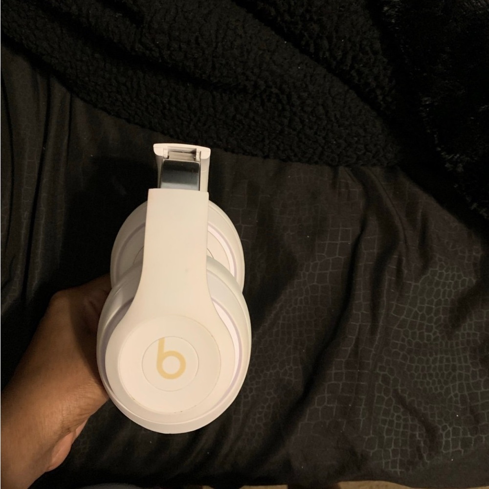Beats - Picture 7 of 7